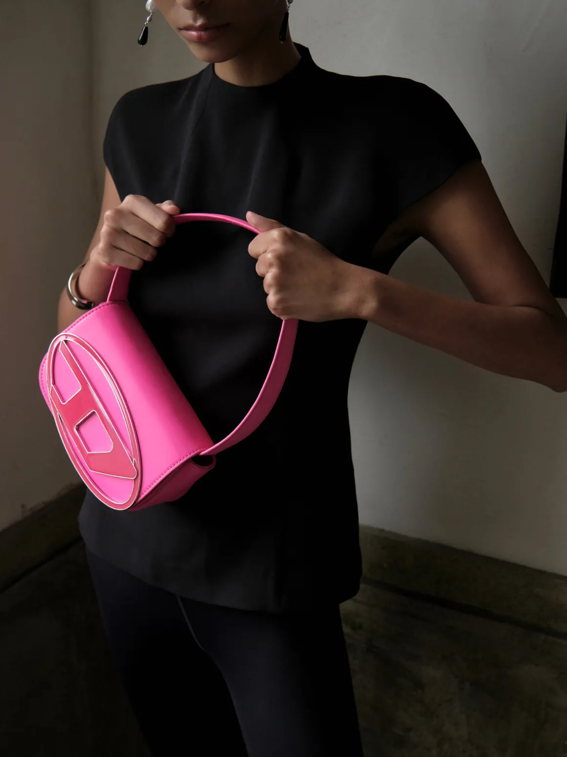 Minimalist Piping Corset Zipper Blouse