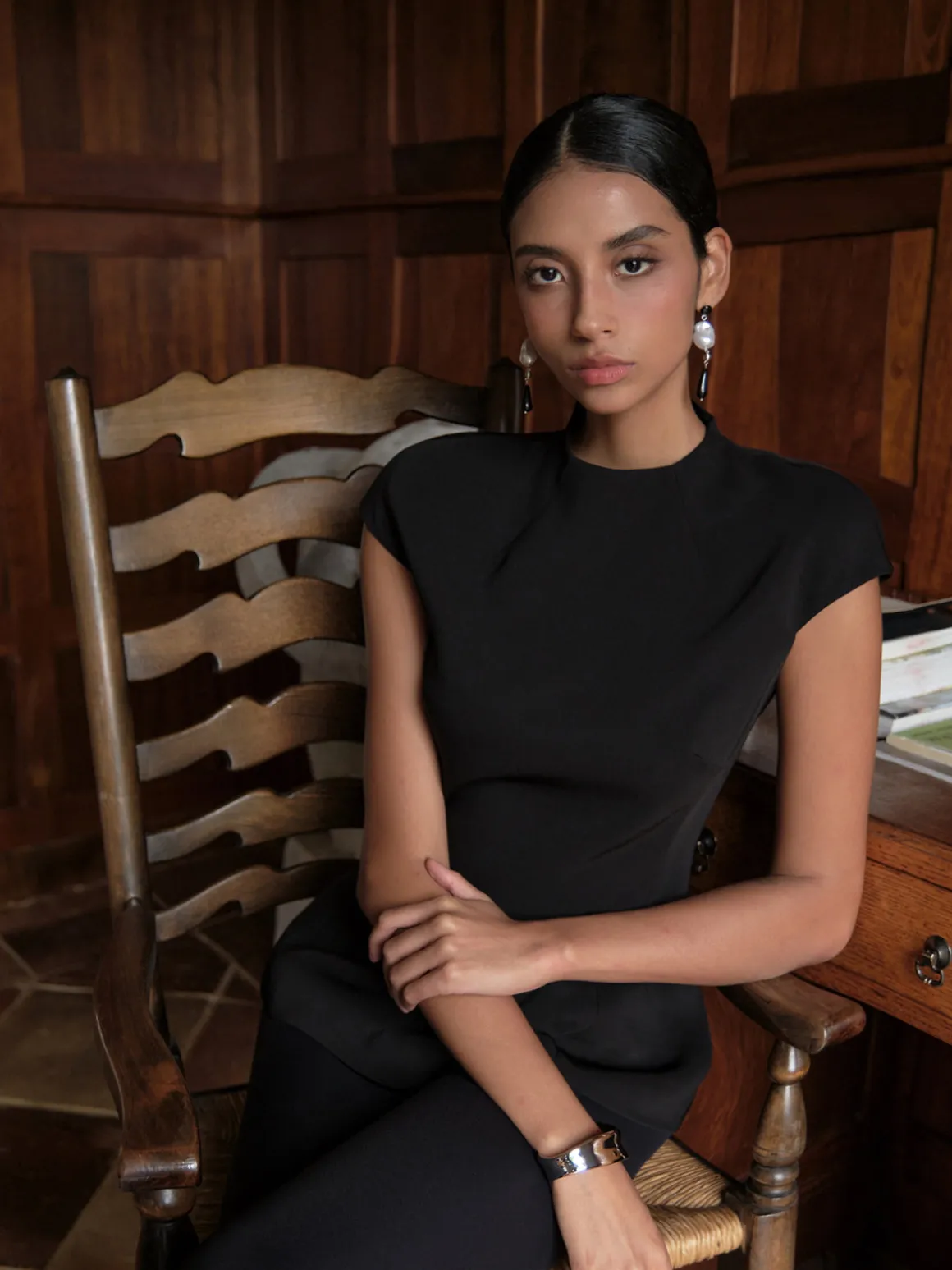 Minimalist Piping Corset Zipper Blouse