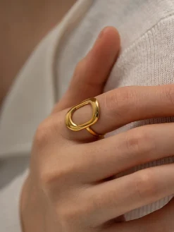 Minimalist Window Ring