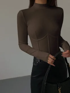 Mock Neck Piping Slim T-Shirt