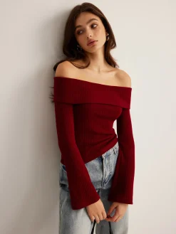 Off-Shoulder Ribbed Slim Top