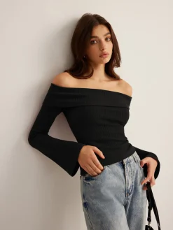 Off-Shoulder Ribbed Slim Top