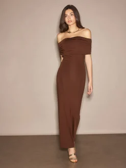 Off-Shoulder Ruched Slim Long Dress