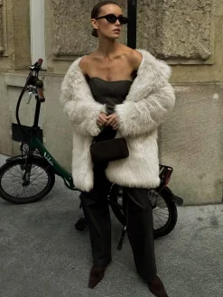 Oversized Fuzzy Women Faux Fur Coat