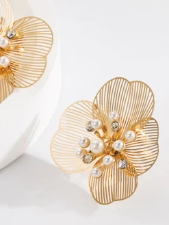 Pearl Etched Flower Earrings