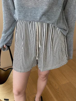 Pinstripe Drawstring Versatile Shorts