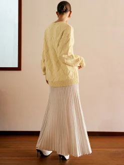 Plain Diamond Sweater