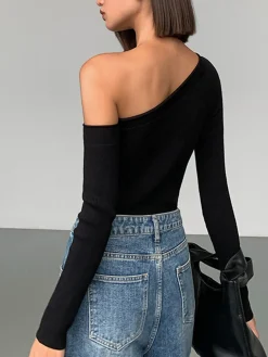 Plain One-Shoulder Knit Top