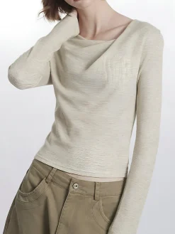 Plain Pleated Draped Knit Top
