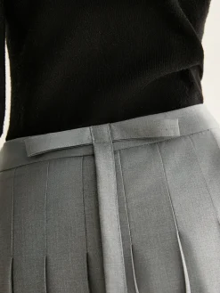 Pleated Slit Zipper Skirt