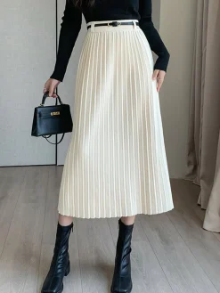 Pleated Sweater Skirt With Belt