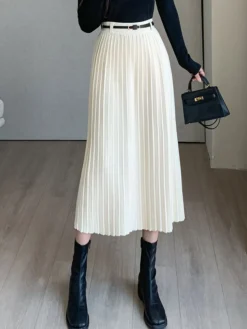 Pleated Sweater Skirt With Belt