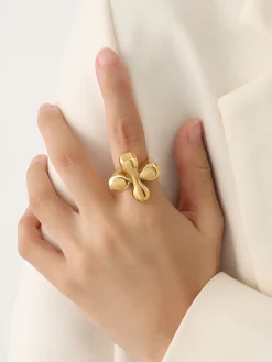 Retro Flower Chunky Ring