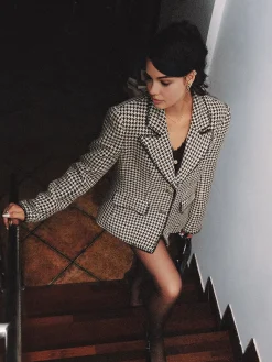 Retro Lapel Button Blazer