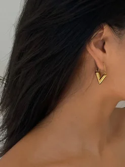 Retro V-Shape Pendant Earrings