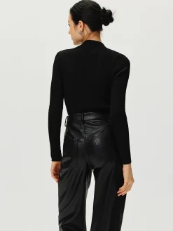 Ribbed Metal Knotted Sweater