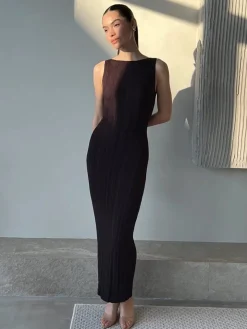 Ribbed Sleeveless Knit Long Dress
