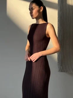 Ribbed Sleeveless Knit Long Dress
