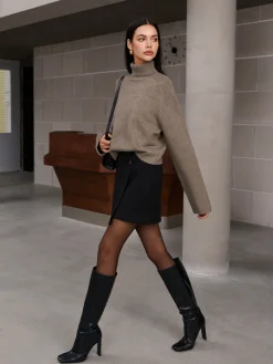 Ribbed Turtleneck Short Sweater