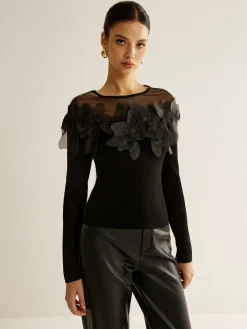 Romance Floral Decor Slim Blouse