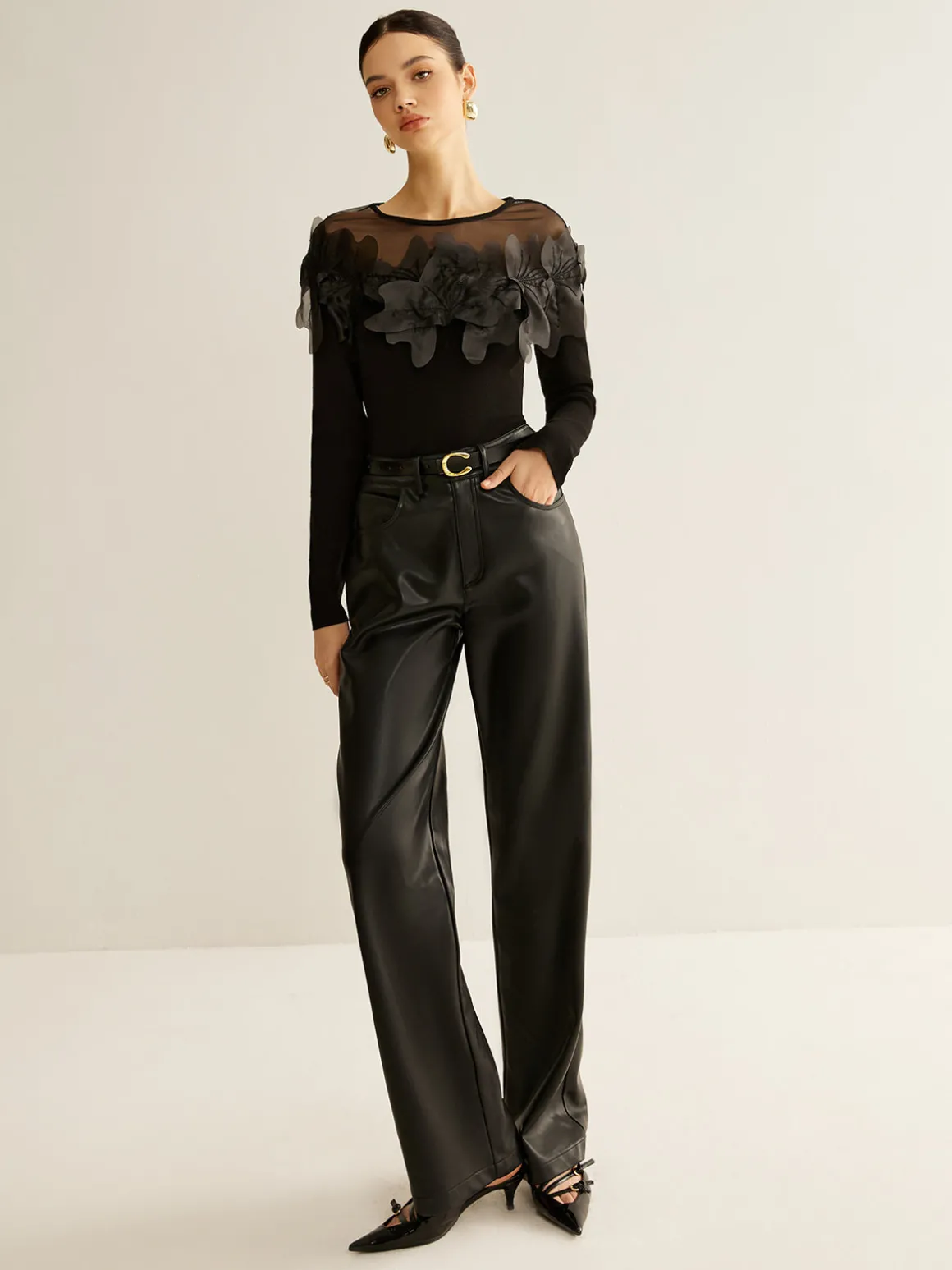 Romance Floral Decor Slim Blouse