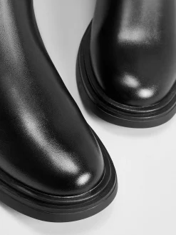 Rounded Toe Knee High Boots