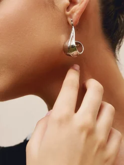 Shining Leaf Hoop Earnings