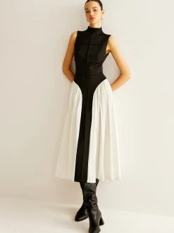 Sleeveless Color Block Pleated Dress