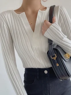 Solid Textured V-neck Knit Top