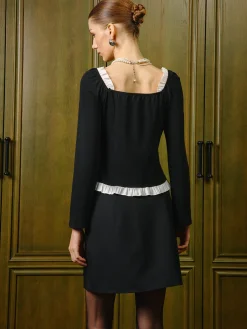Square Neck Contrast Lettuce Trim Slit Blouse