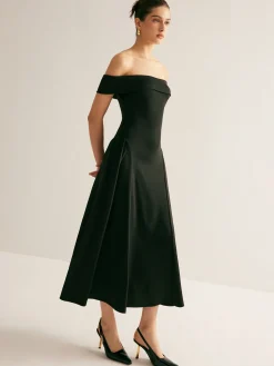 Straight Neck Pleated Dress