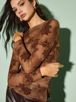 Straight Neck Velvet Floral T-Shirt