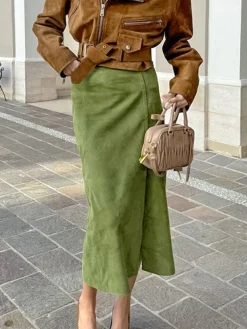 Suede Slit Zipper Skirt
