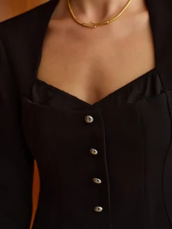 Sweetheart Neckline Slim Blouse