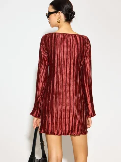 Textured Slim Short Dress