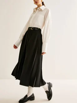 Versatile Buckle-Belt Pleated Skirt