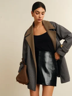 Versatile Contrast Collar Belted Wool Coat