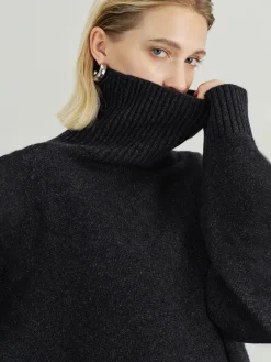 Versatile Plain Turtleneck Sweater