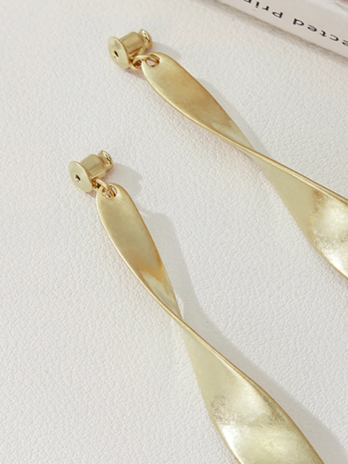 Vintage Metal Twist Drop earrings