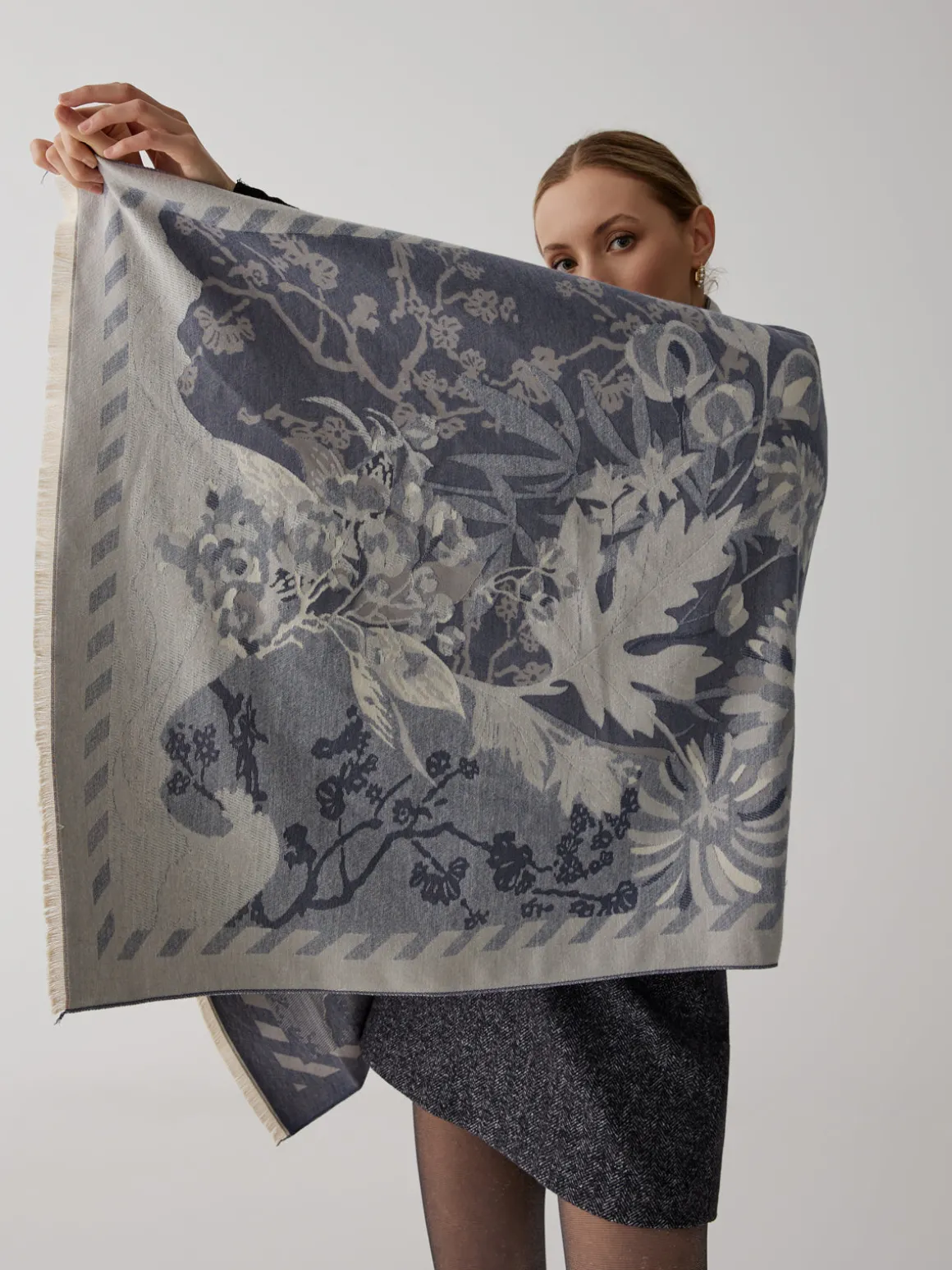Vintage Plant Flower Jacquard Cotton Scarf