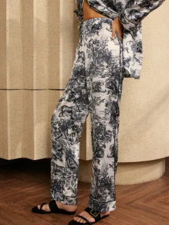 Vintage Printed Piping Pants Set