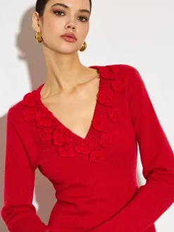 V-Neck 3D Flower Skinny Knit Top