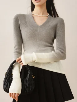 V-Neck Gradient Slim Knit Top