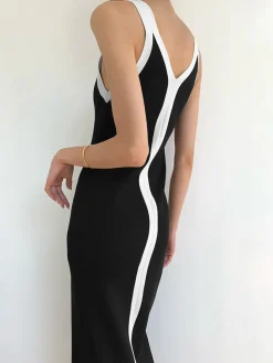 V-Neck Monochrome Long Dress