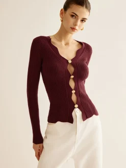 Wave Trim Cutout Slim Knit Top