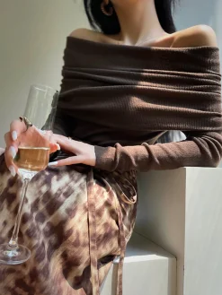 Wool-Blend Elegant Ruched Slim Sweater