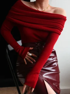 Wool-Blend Elegant Ruched Slim Sweater